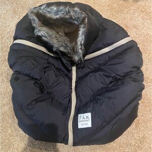 7am Stroller Cover Cocoon black fur gently used
